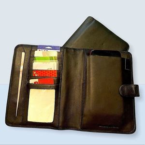 Leather Large Wallet- Black w/Snap Closure